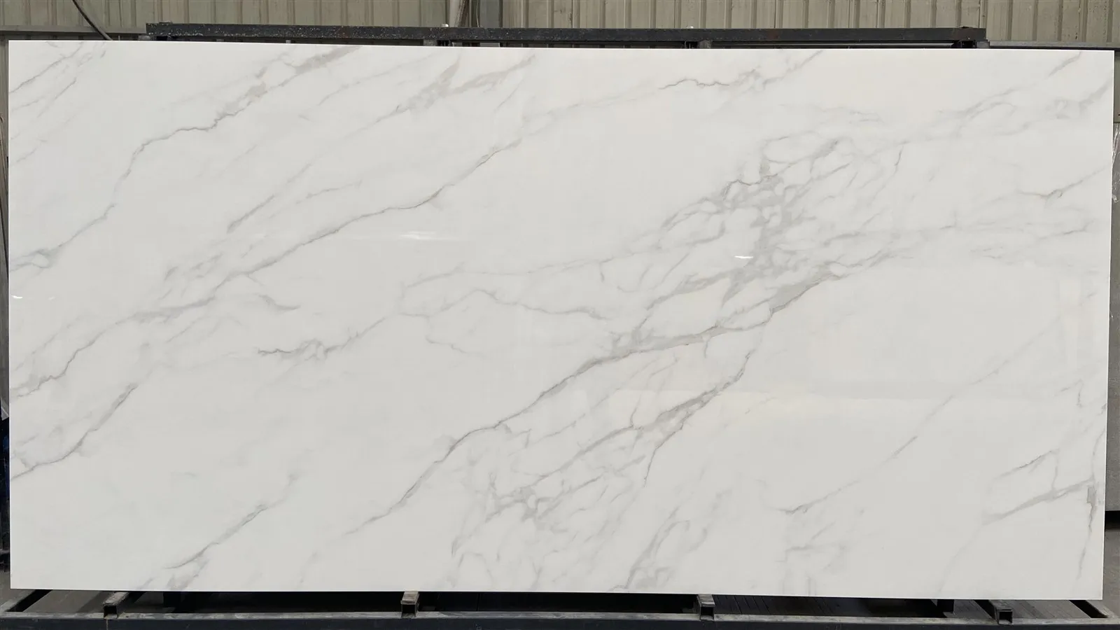 Sintered stone for flooring Sintered stone for flooring